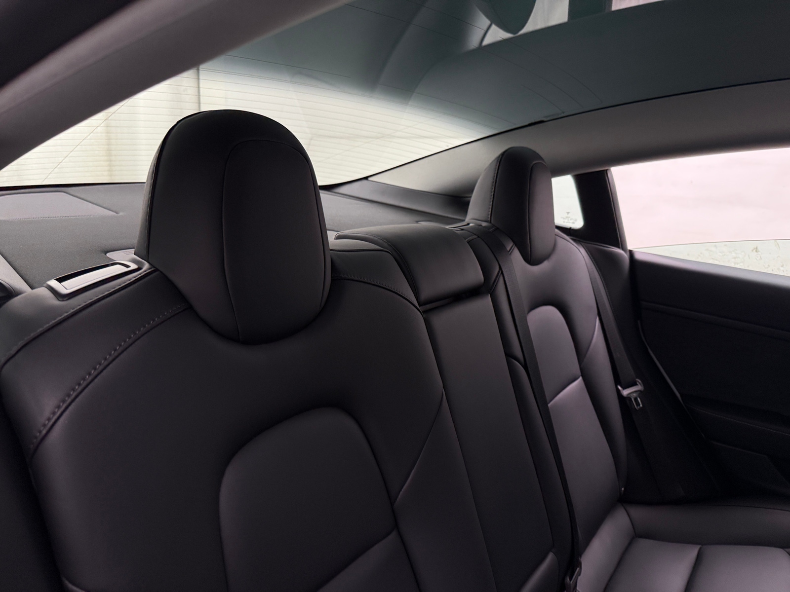 Thumbnail: 2022 Tesla Model 3 - 5