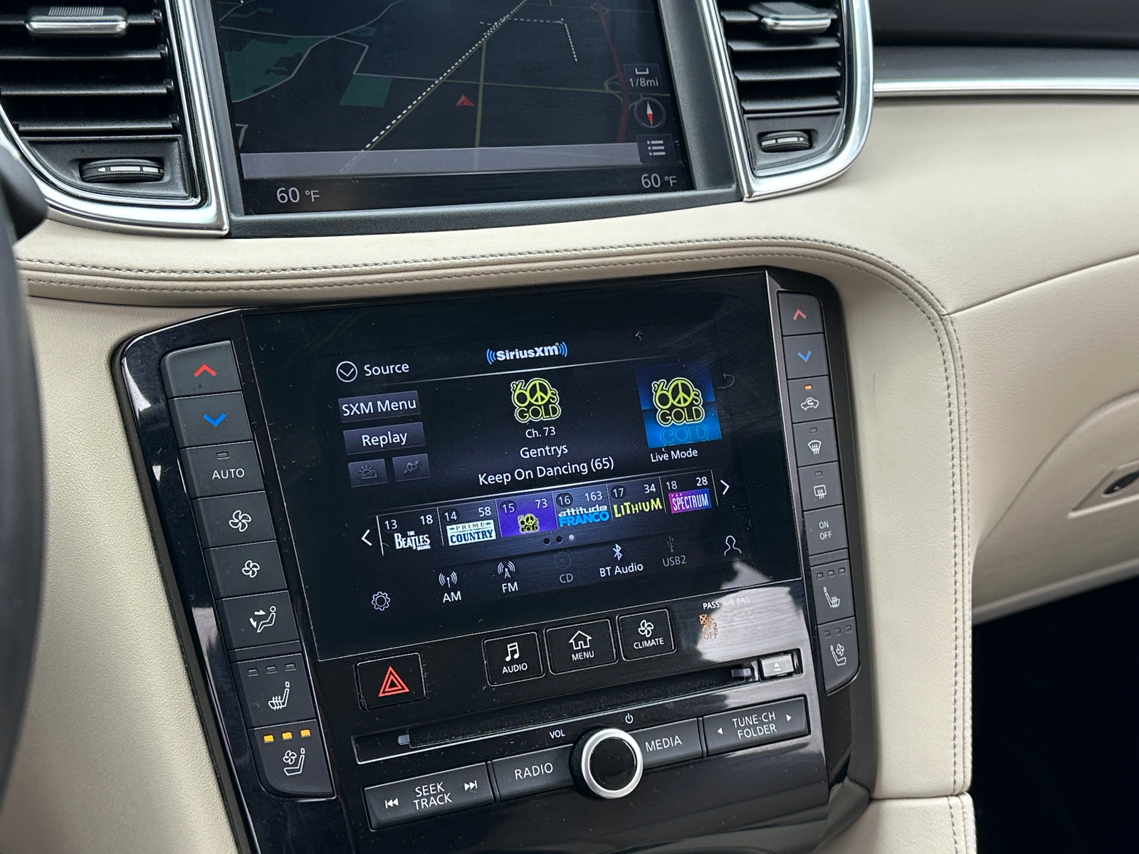 Thumbnail: 2021 INFINITI QX50 - 3