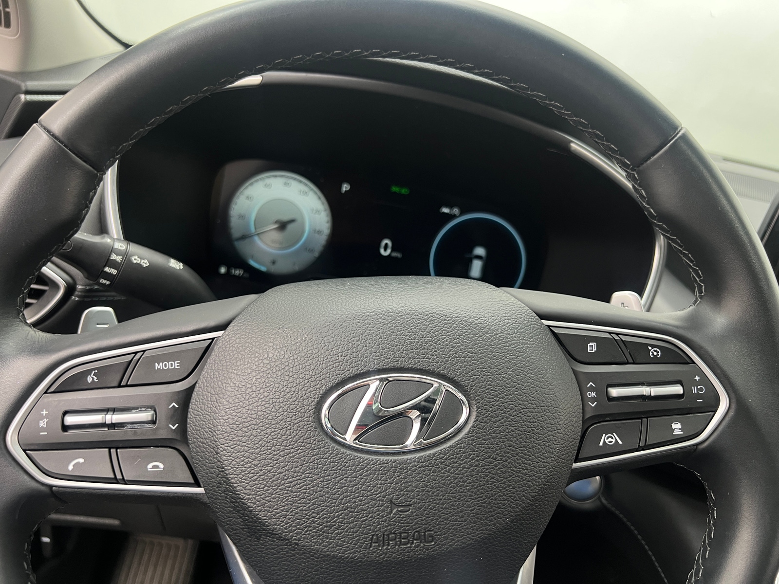 Thumbnail: 2022 Hyundai Santa Fe - 4
