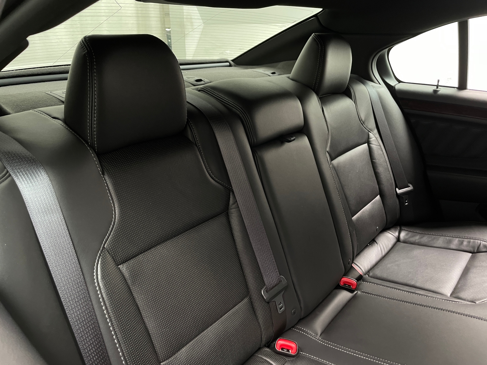 Thumbnail: 2015 Ford Taurus - 5