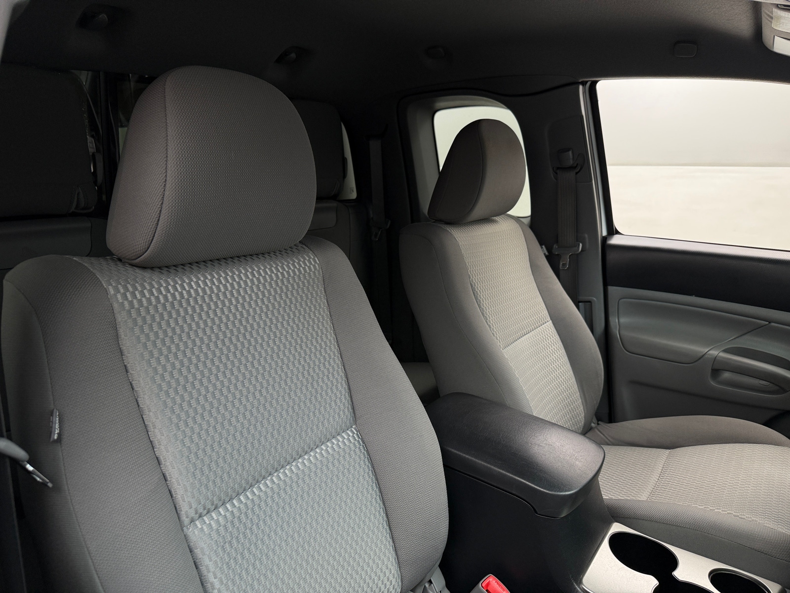 Thumbnail: 2013 Toyota Tacoma - 2