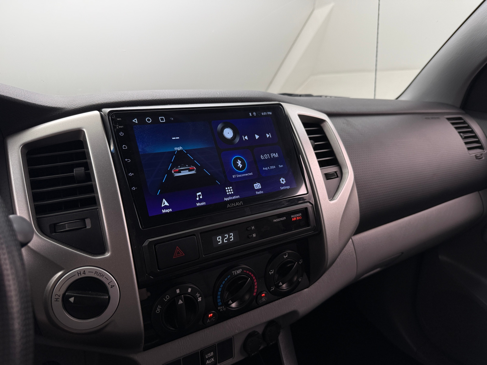 Thumbnail: 2013 Toyota Tacoma - 4