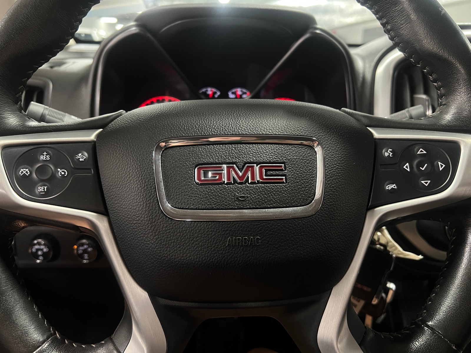 Thumbnail: 2016 GMC Canyon - 4