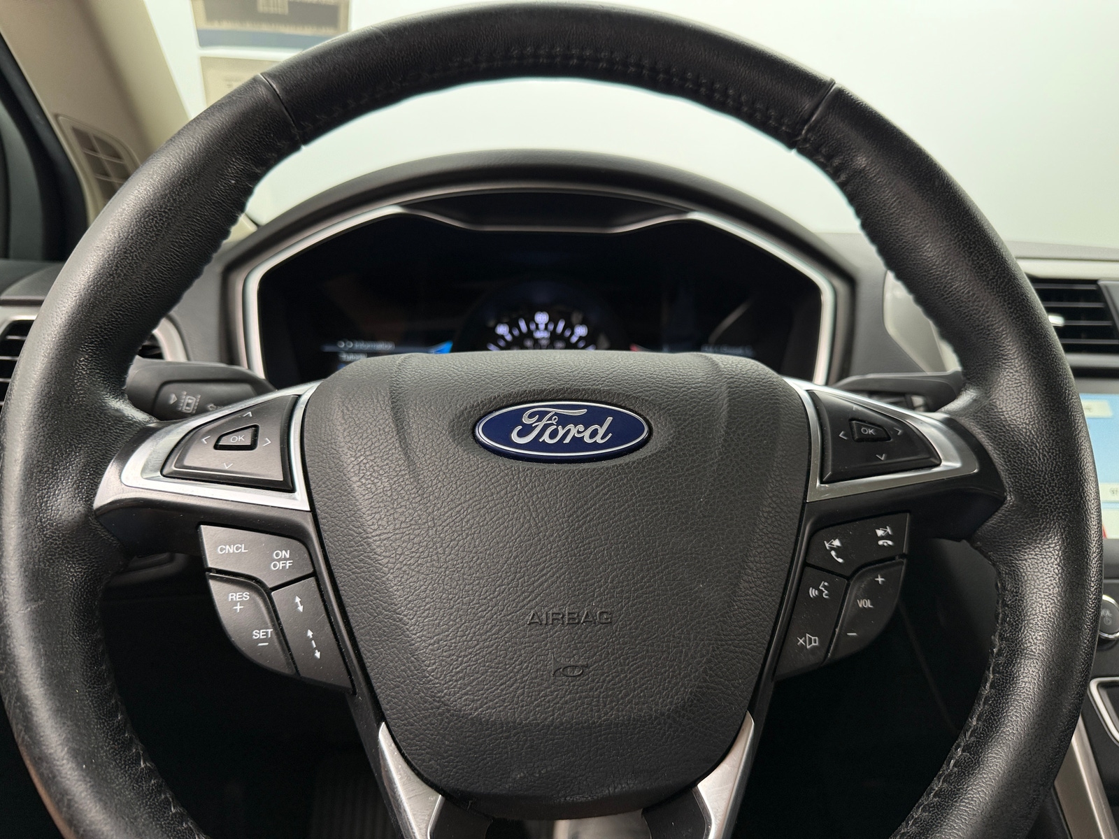 Thumbnail: 2019 Ford Fusion - 4