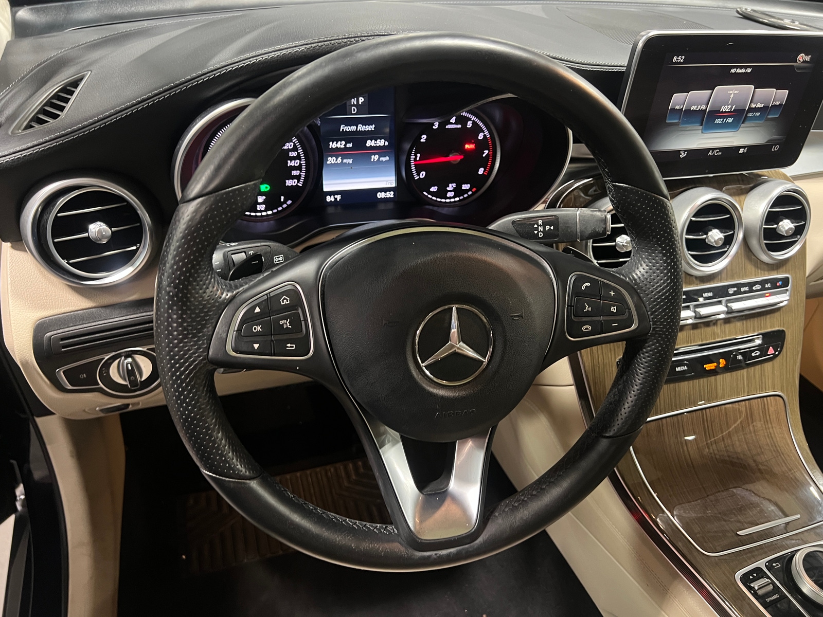 Thumbnail: 2017 Mercedes-Benz GLC - 4