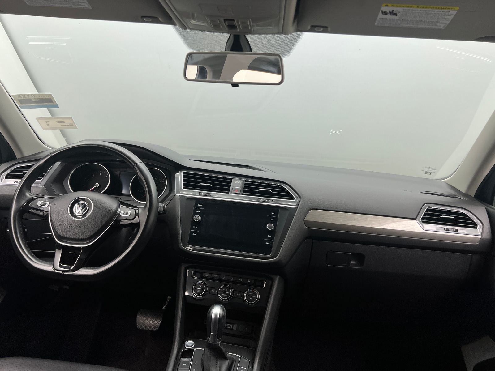 Thumbnail: 2018 Volkswagen Tiguan - 2
