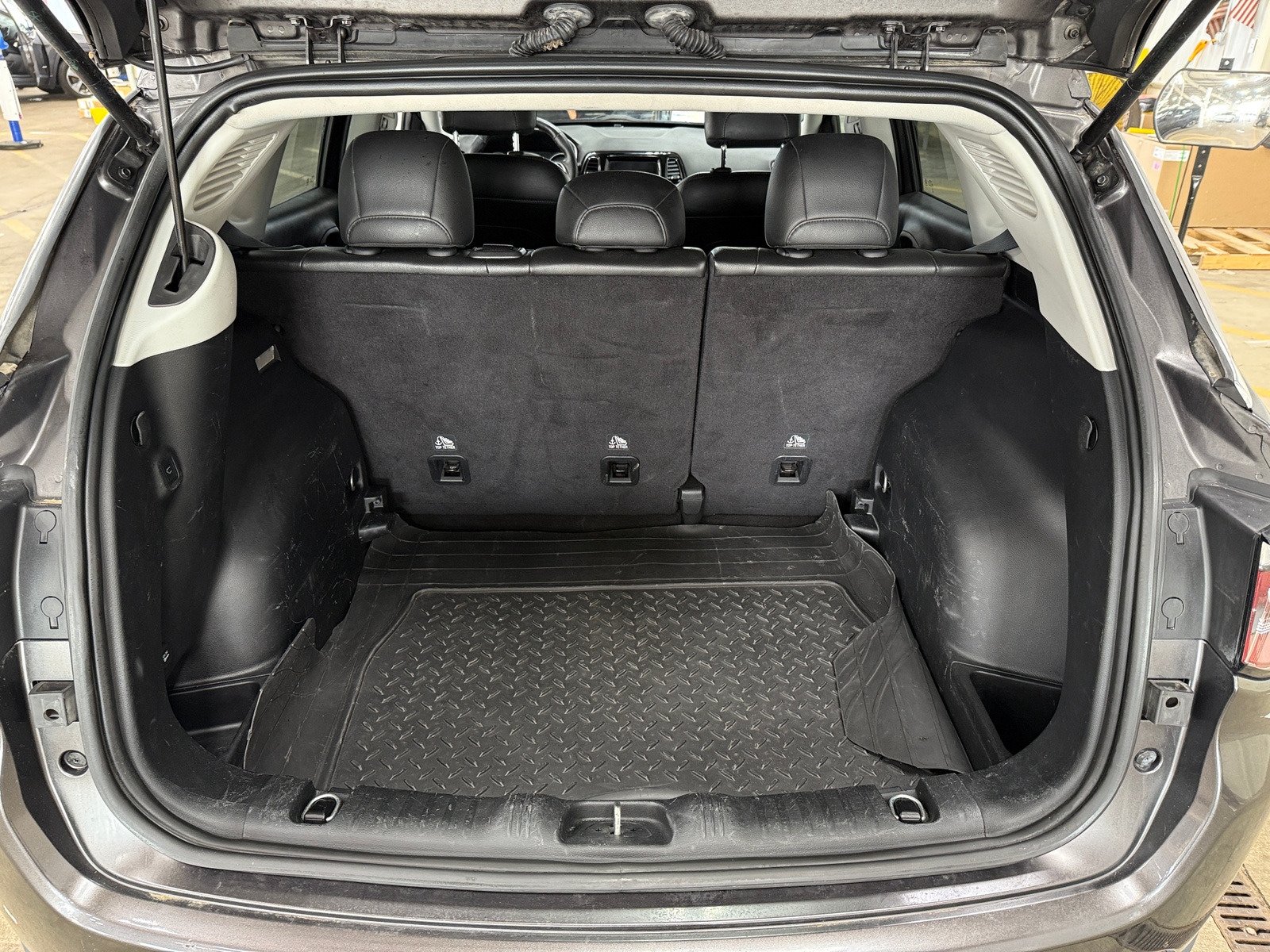Thumbnail: 2019 Jeep Compass - 6