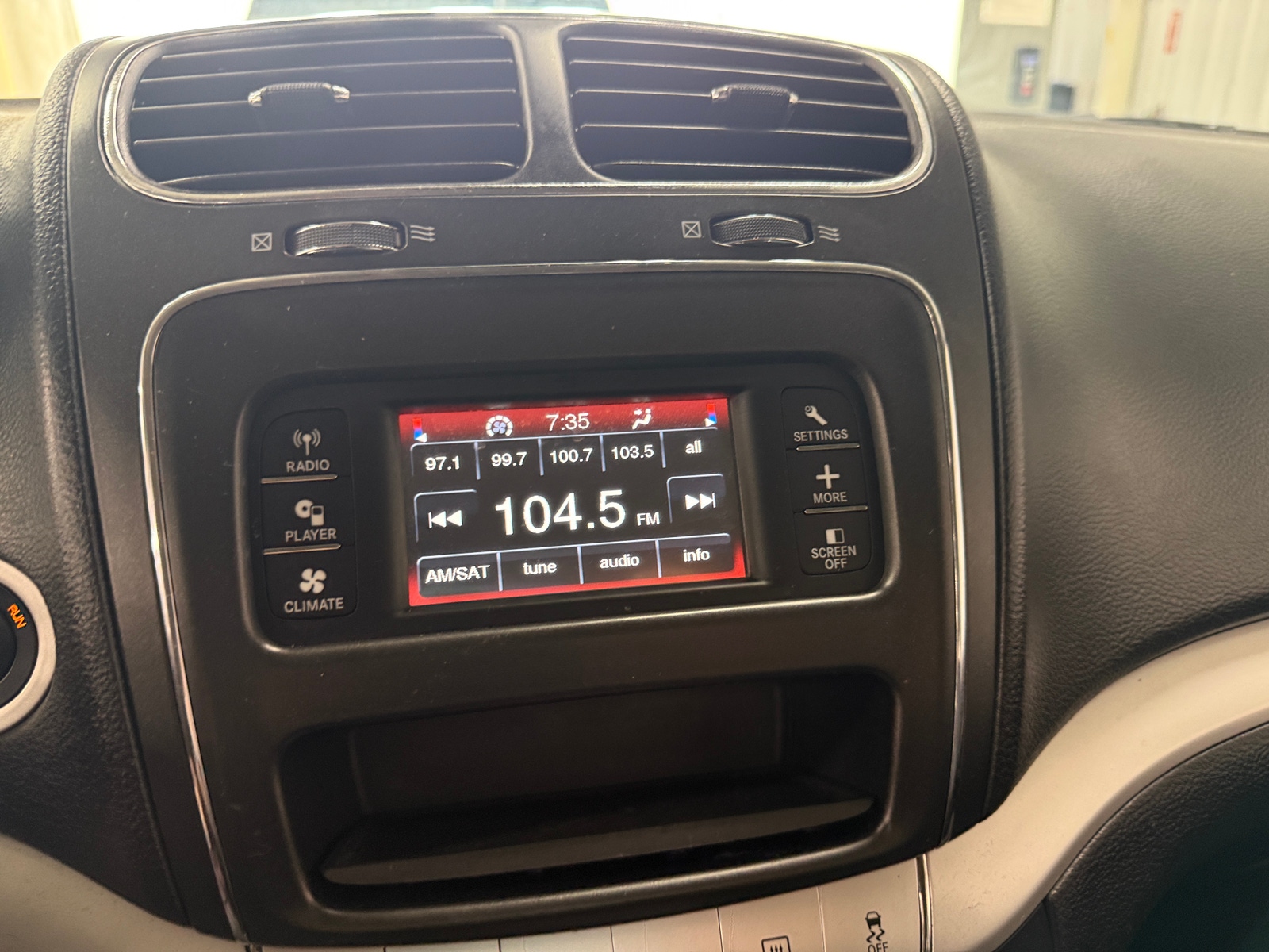Thumbnail: 2016 Dodge Journey - 4