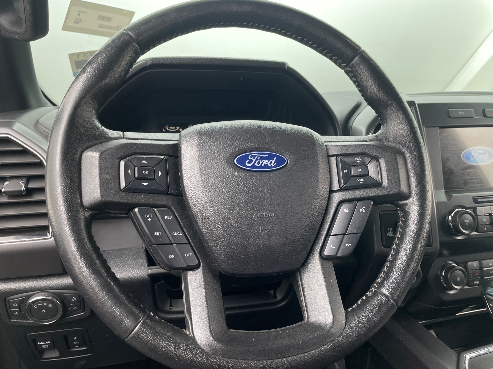 Thumbnail: 2019 Ford Econoline - 5