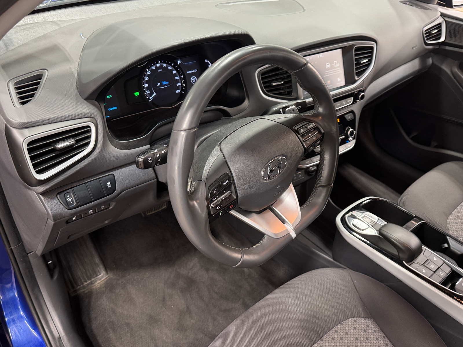 Thumbnail: 2019 Hyundai Ioniq - 3