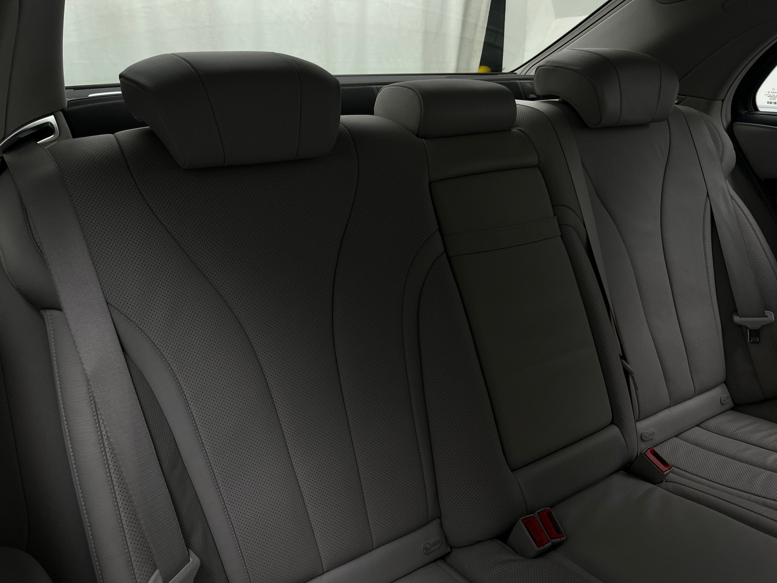 Thumbnail: 2015 Mercedes-Benz S-Class - 6