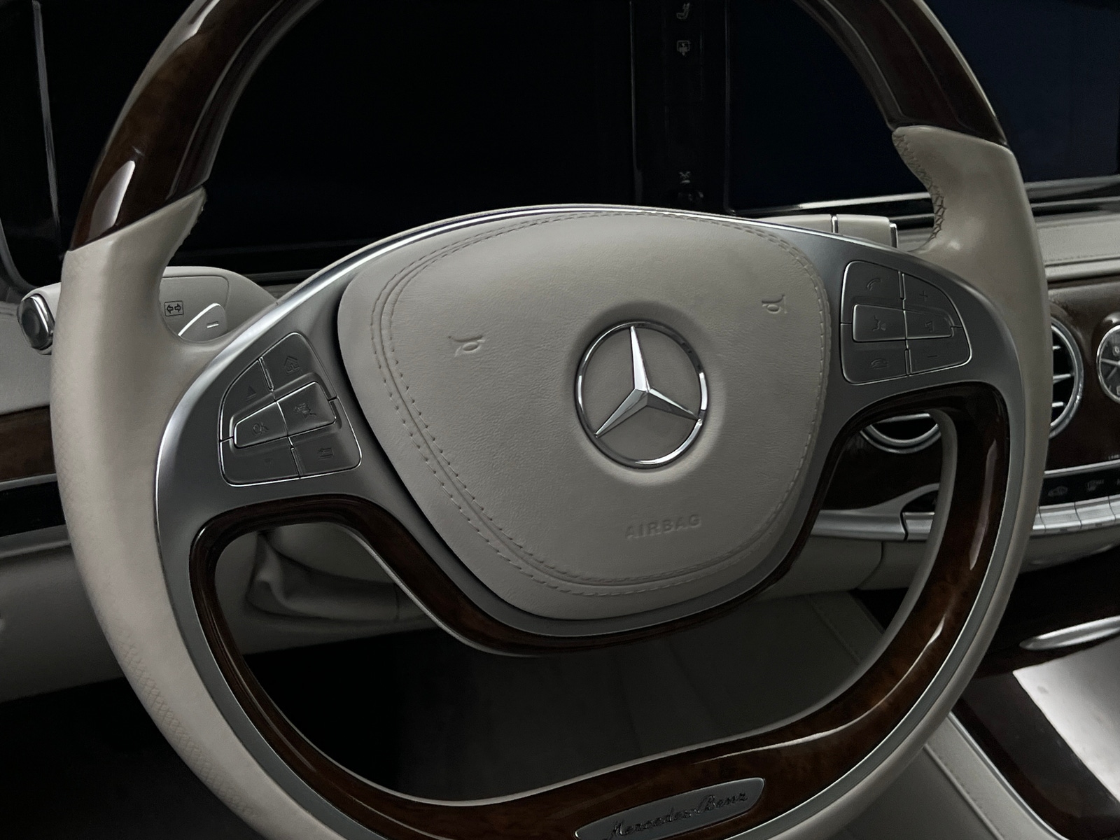 Thumbnail: 2015 Mercedes-Benz S-Class - 5