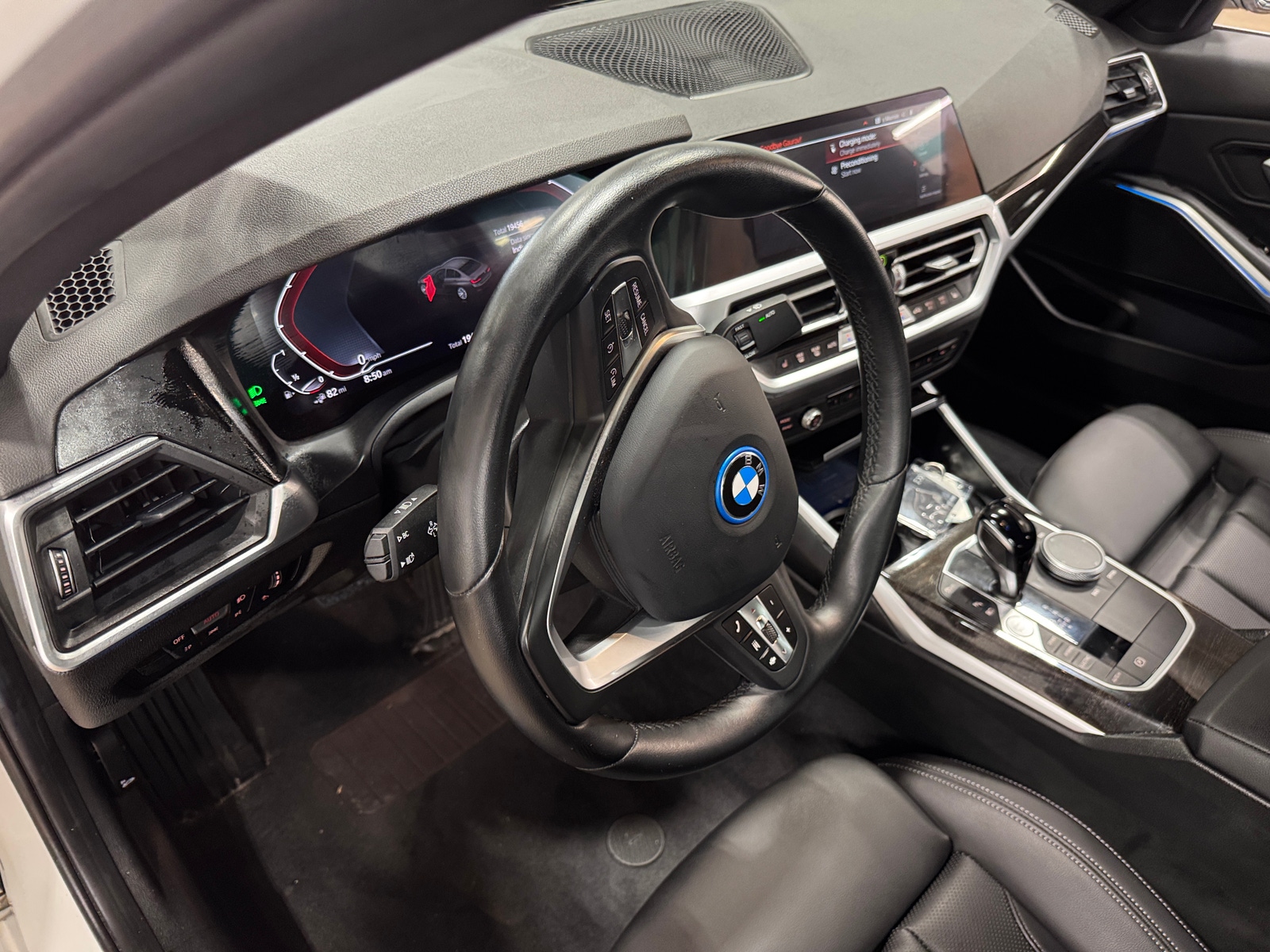 Thumbnail: 2022 BMW 3 Series - 2