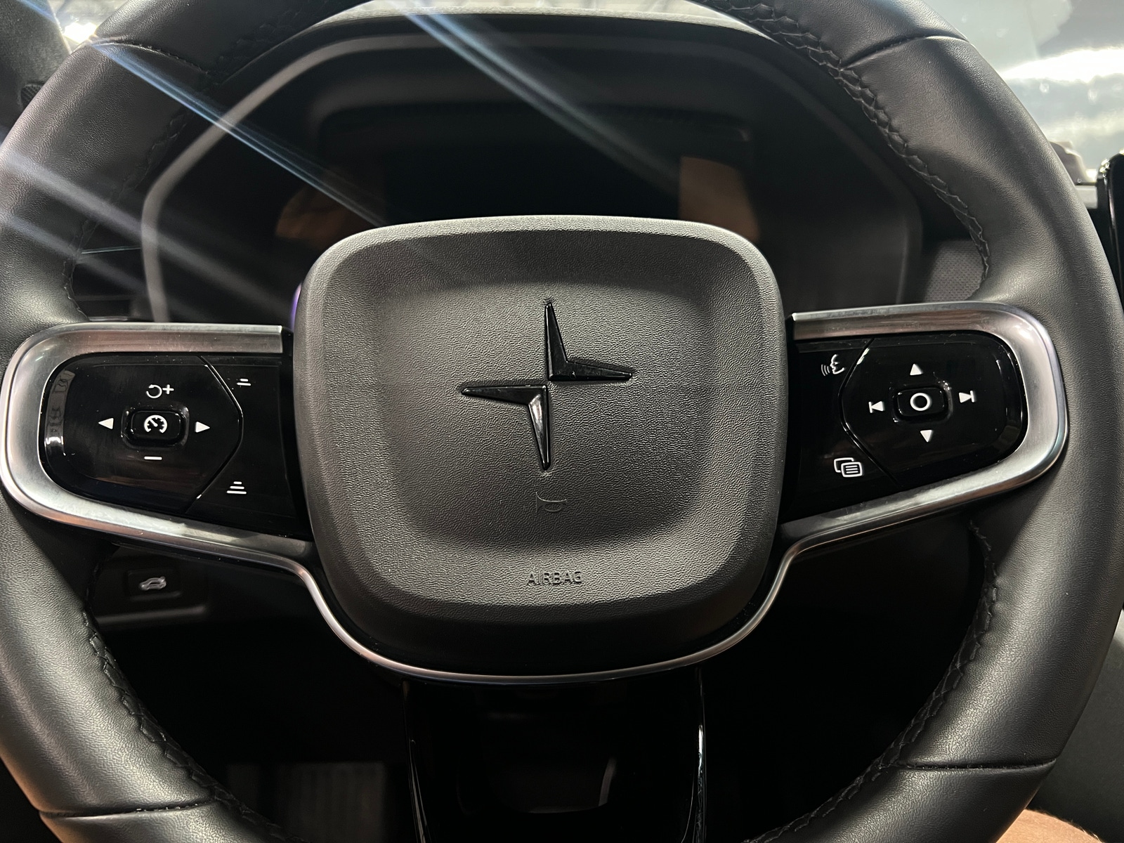 Thumbnail: 2022 Polestar 2 - 4