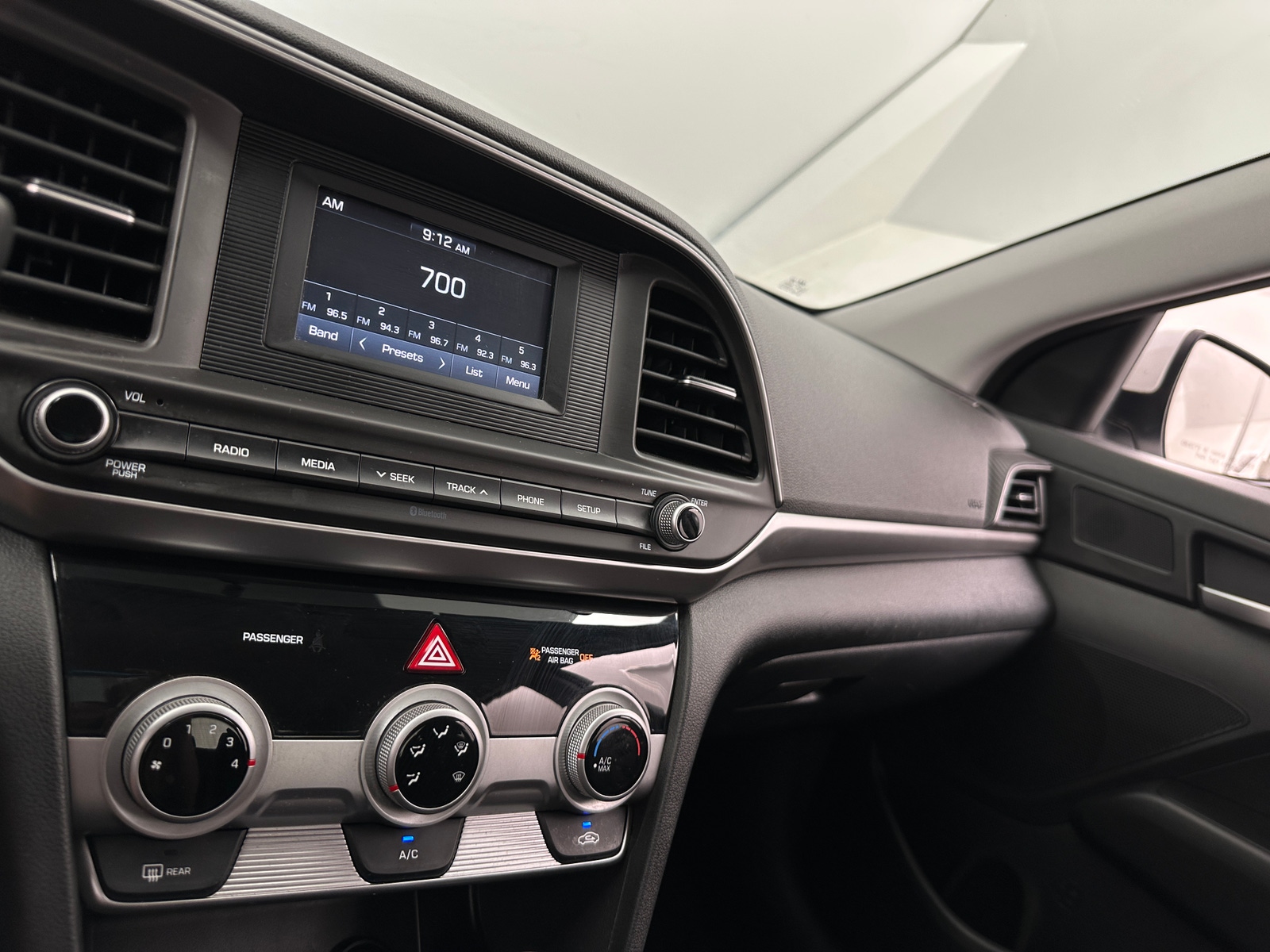 Thumbnail: 2019 Hyundai Elantra - 4