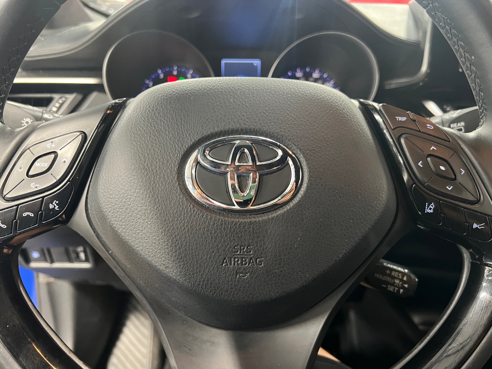 Thumbnail: 2018 Toyota C-HR - 5