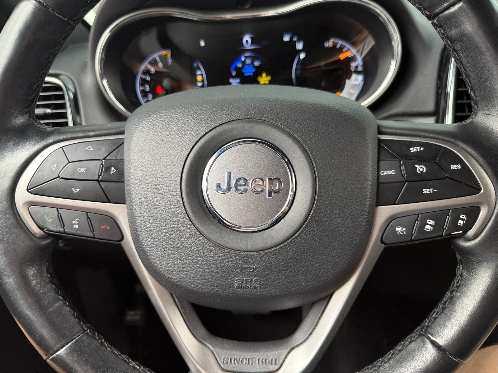 Thumbnail: 2021 Jeep Grand Cherokee - 4