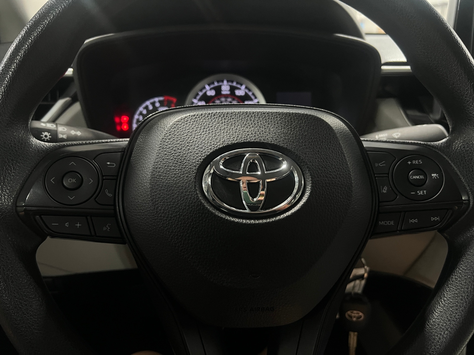 Thumbnail: 2022 Toyota Corolla Cross - 5