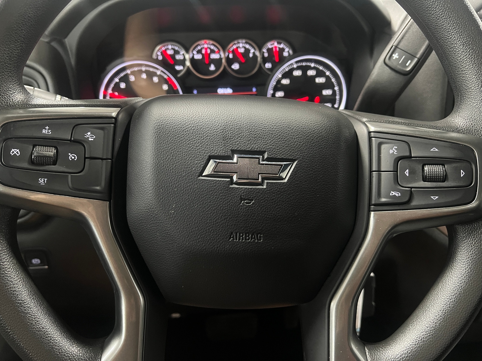 Thumbnail: 2022 Chevrolet Silverado 1500 - 5