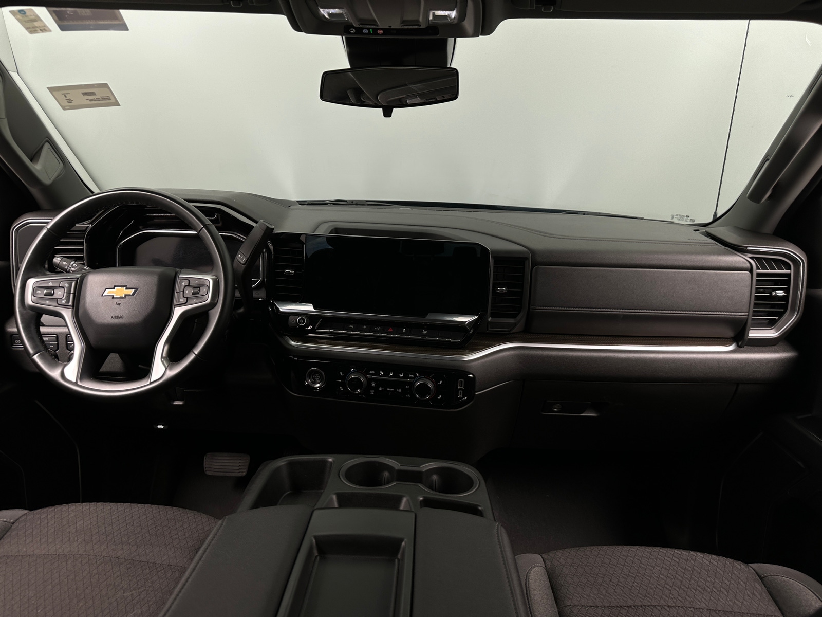 Thumbnail: 2024 Chevrolet Silverado 1500 - 3