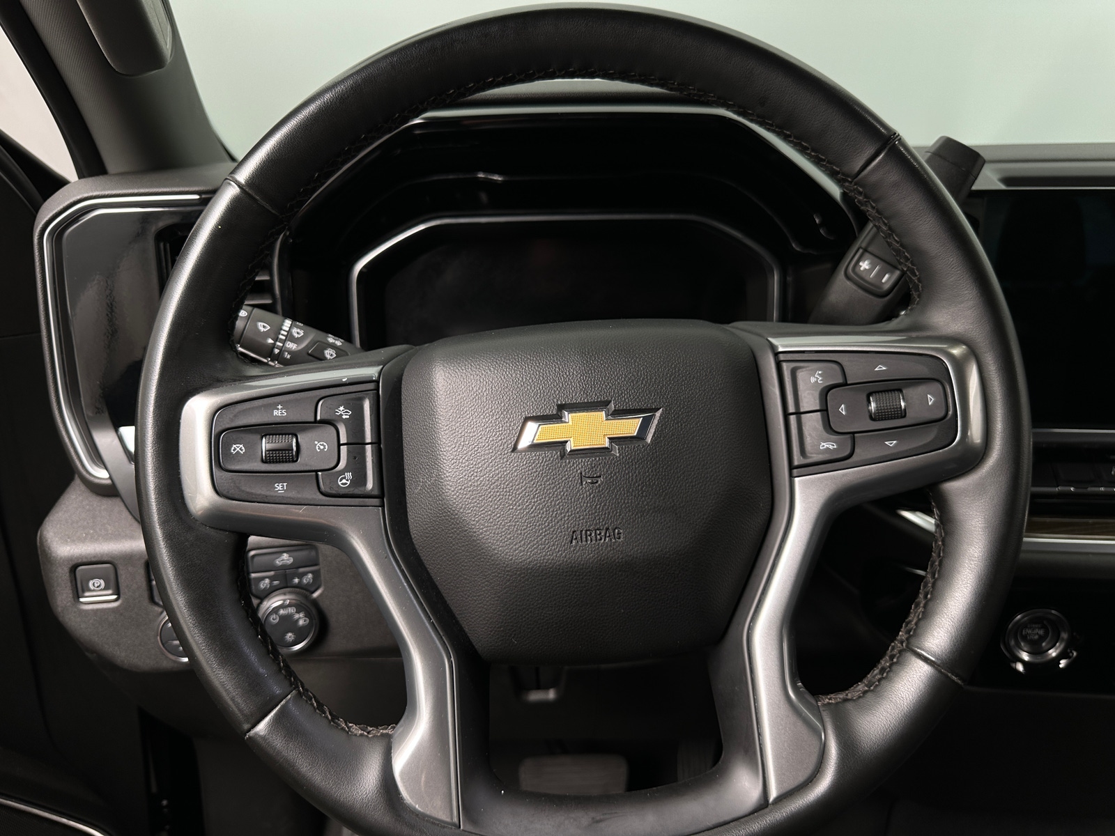 Thumbnail: 2024 Chevrolet Silverado 1500 - 5