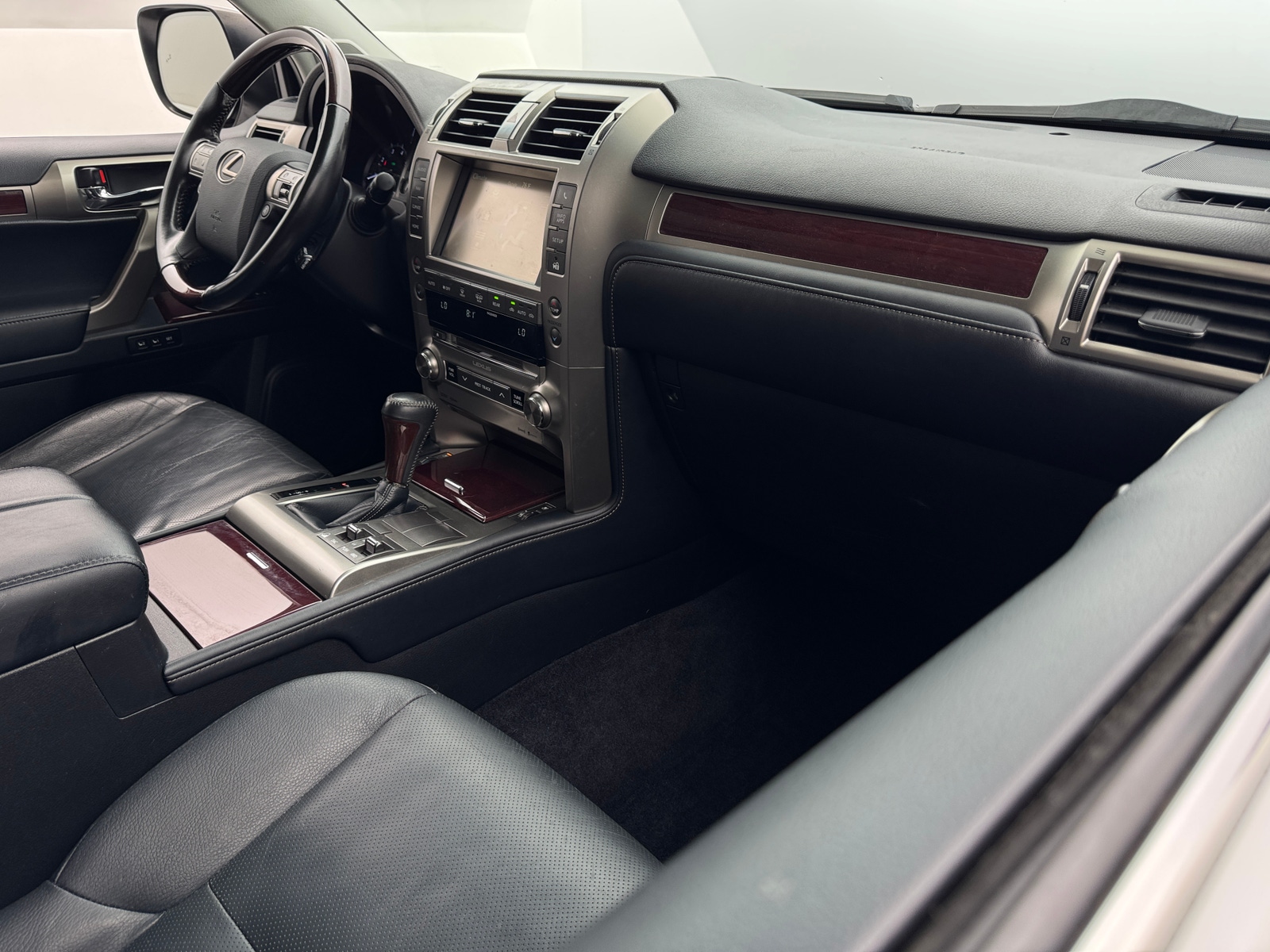 Thumbnail: 2018 Lexus GX - 2