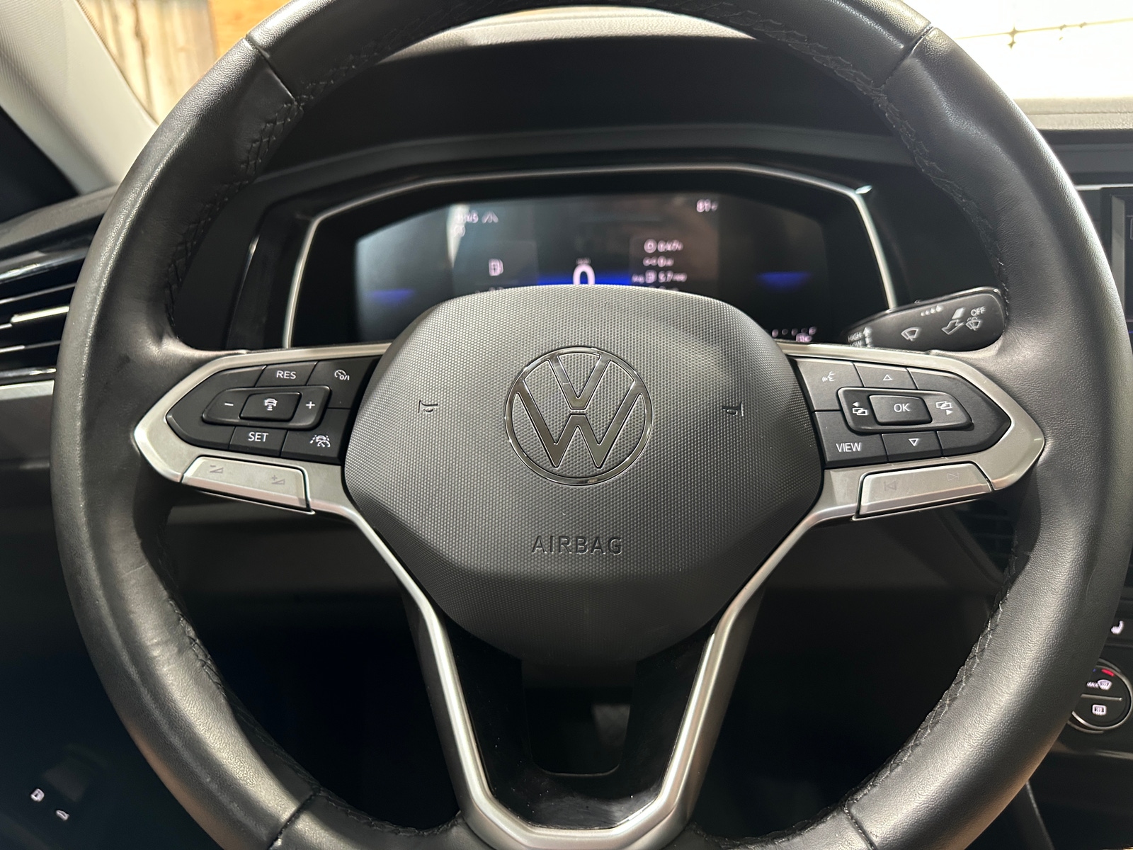 Thumbnail: 2024 Volkswagen Jetta - 4