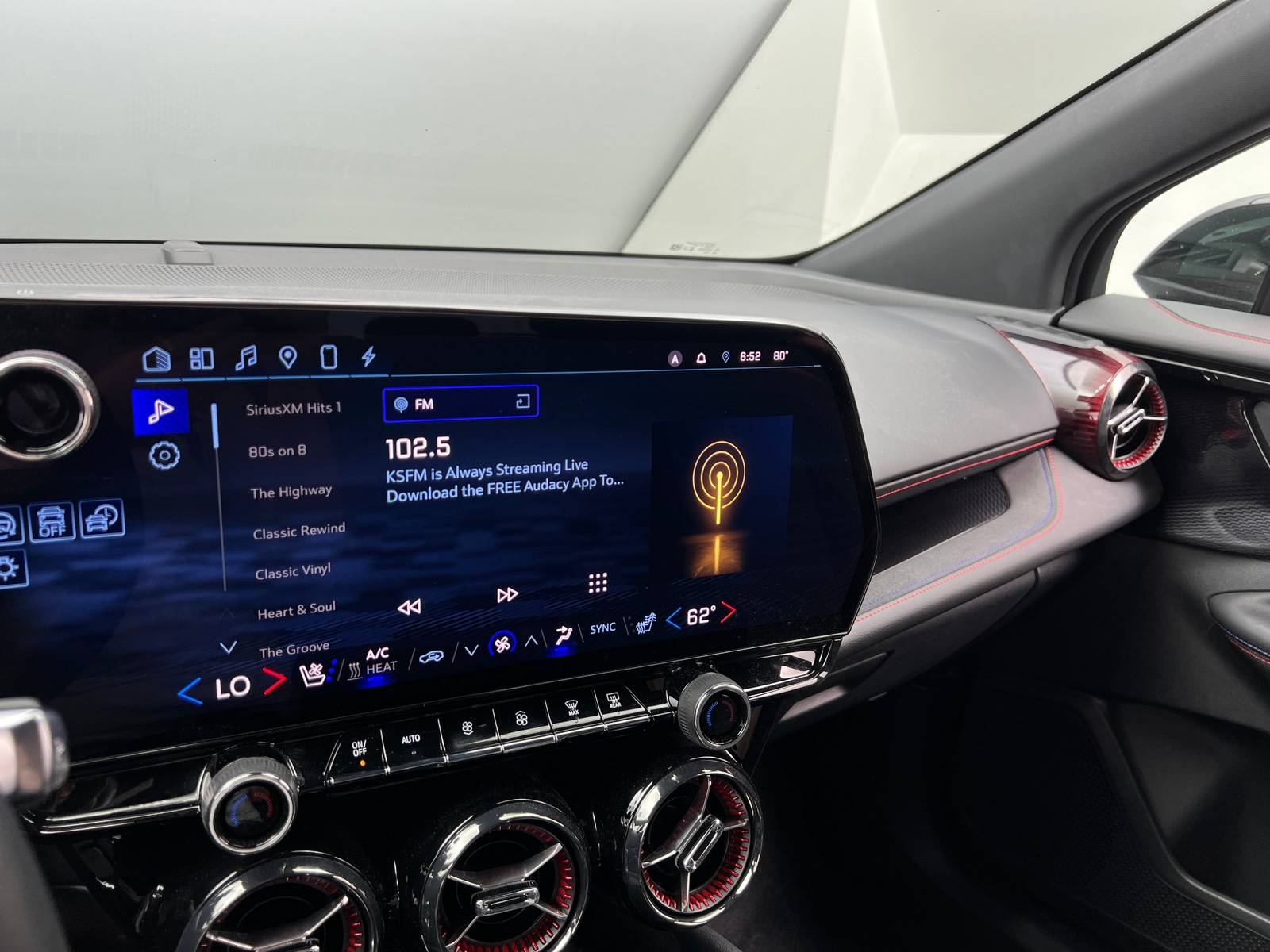 Thumbnail: 2024 Chevrolet Blazer EV - 3