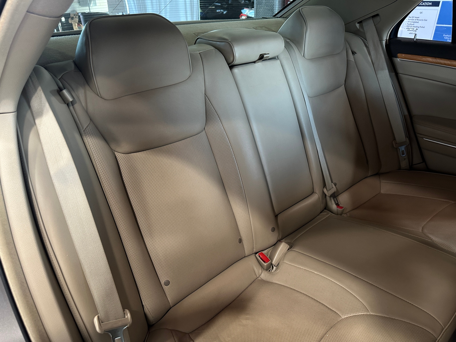Thumbnail: 2014 Chrysler 300 - 5