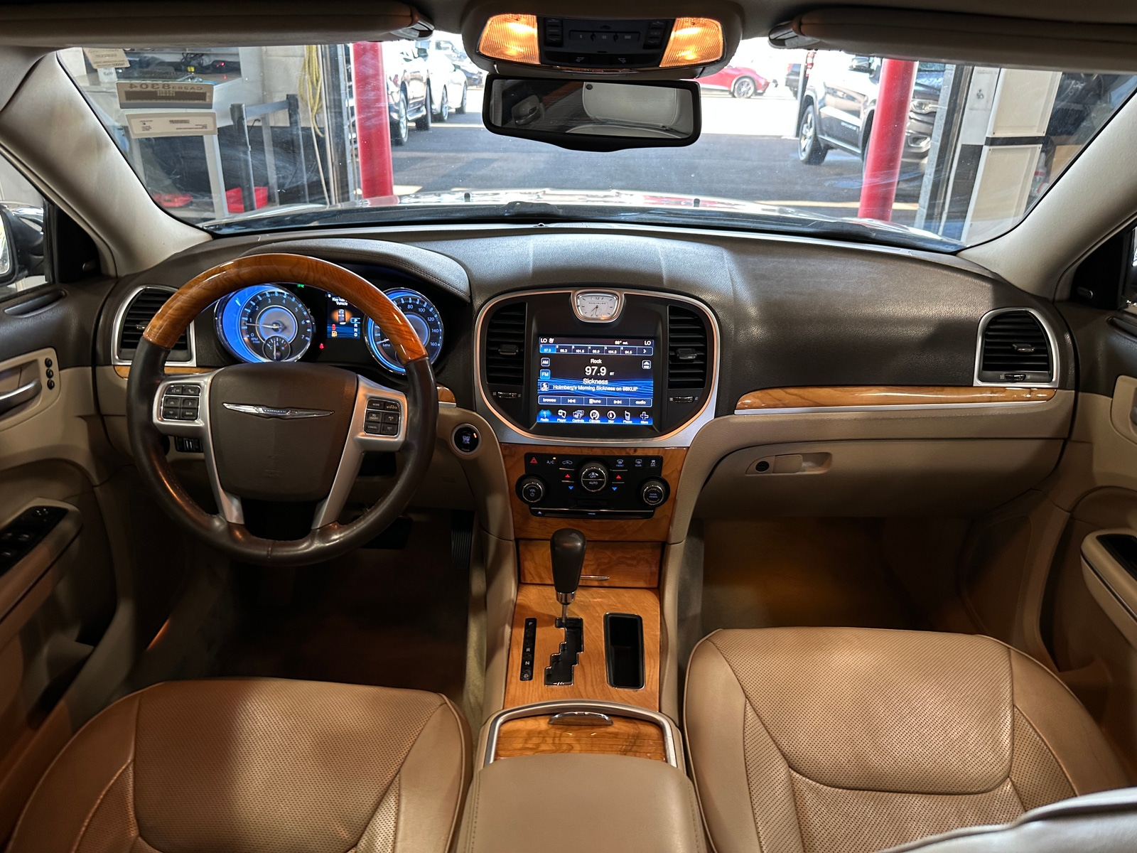 Thumbnail: 2014 Chrysler 300 - 2