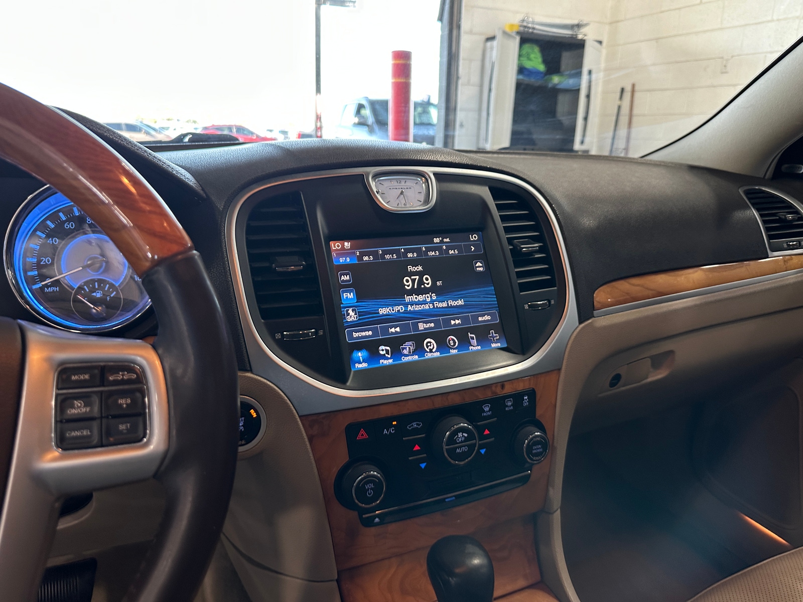 Thumbnail: 2014 Chrysler 300 - 3