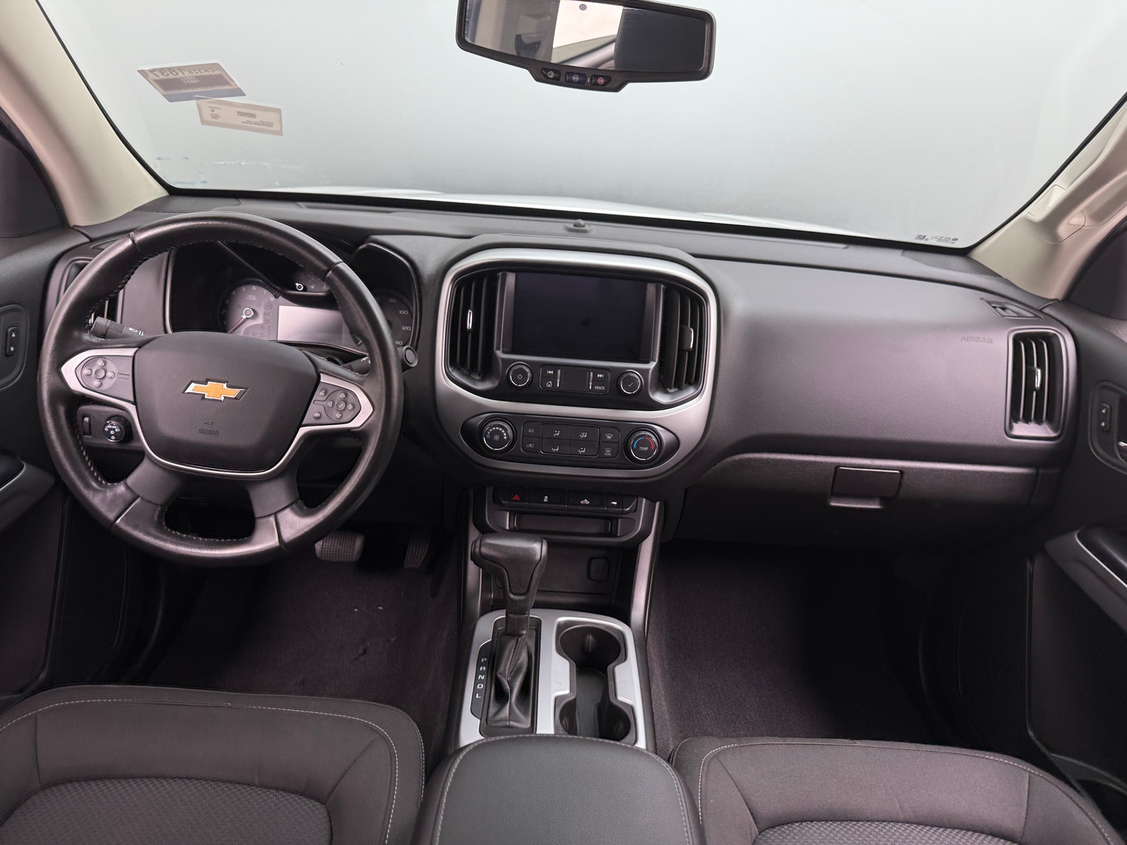Thumbnail: 2021 Chevrolet Colorado - 3