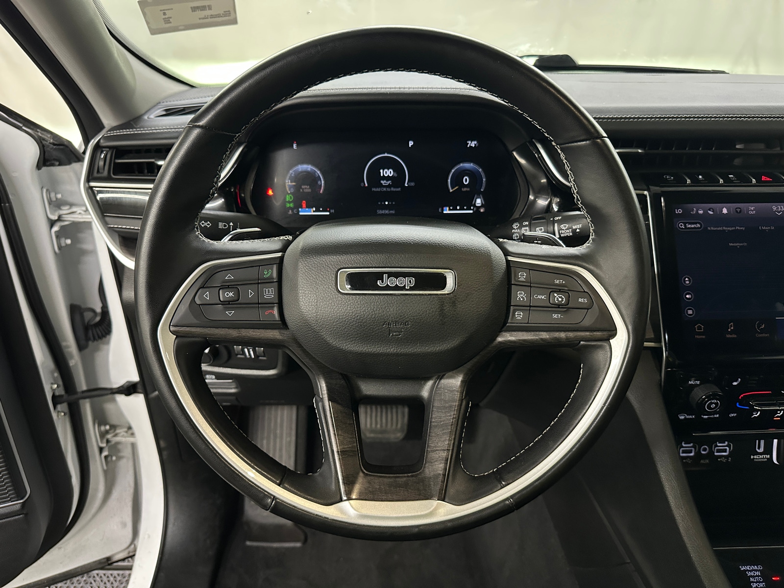 Thumbnail: 2022 Jeep Grand Cherokee L - 4
