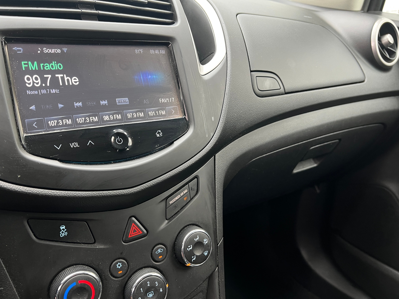 Thumbnail: 2016 Chevrolet Trax - 4