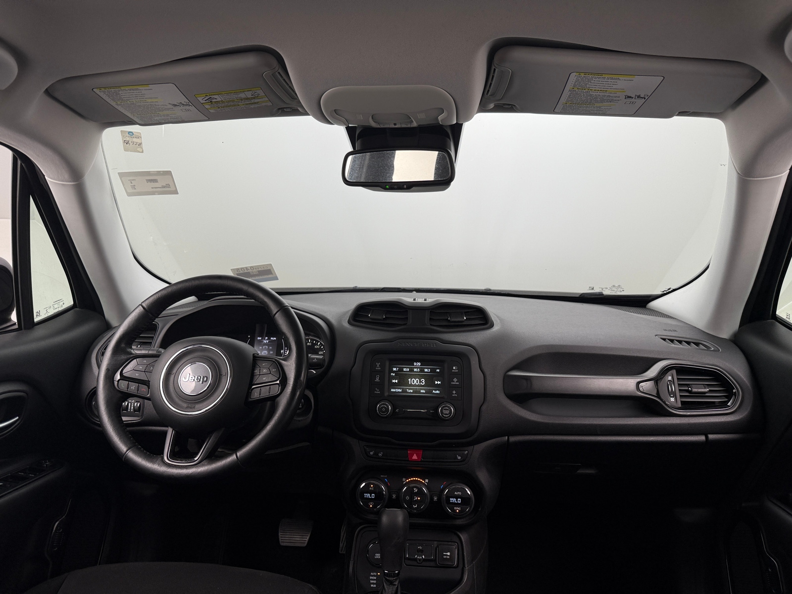 Thumbnail: 2017 Jeep Renegade - 3