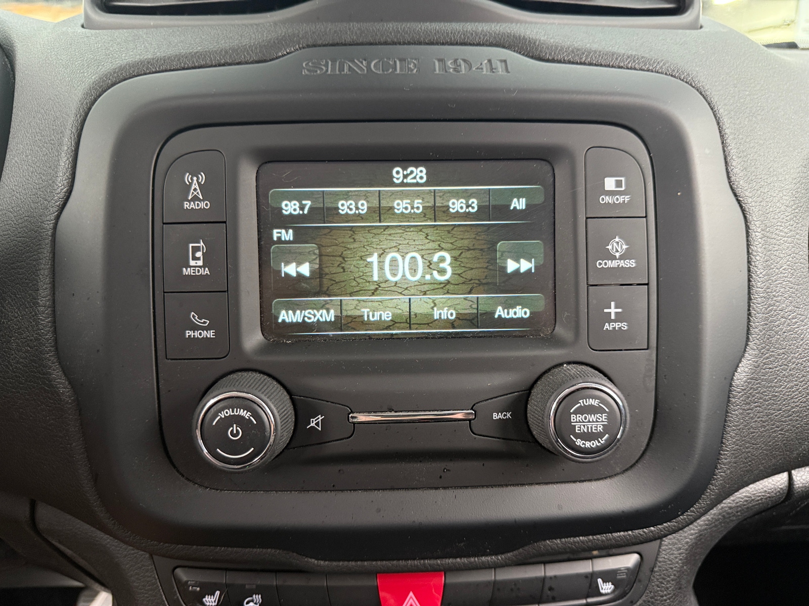 Thumbnail: 2017 Jeep Renegade - 4