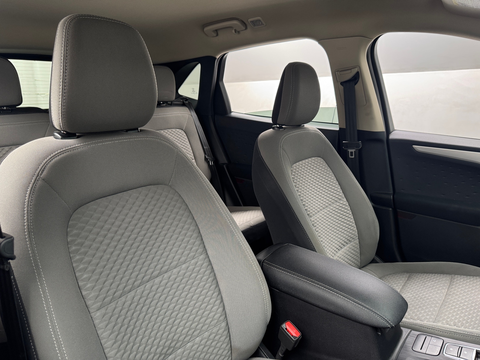 Thumbnail: 2020 Ford Escape - 2