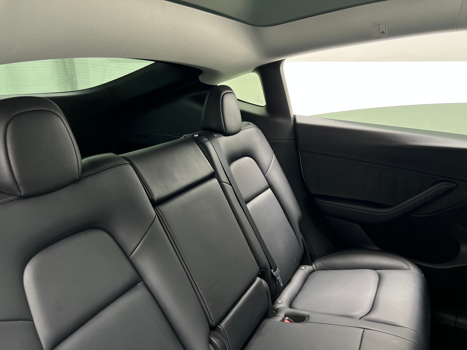 Thumbnail: 2022 Tesla Model Y - 5