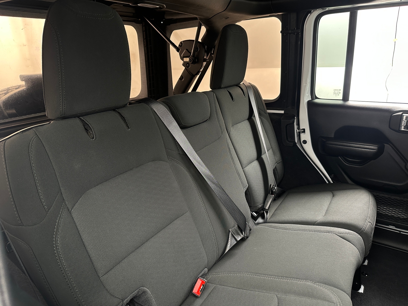 Thumbnail: 2021 Jeep Wrangler - 6
