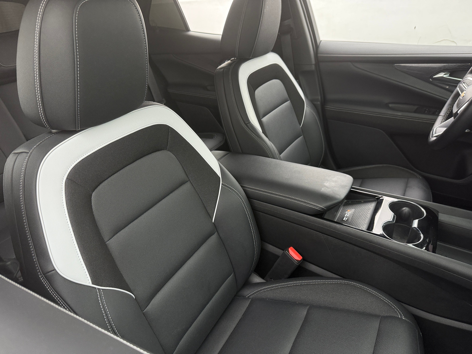 Thumbnail: 2024 Chevrolet Blazer EV - 2