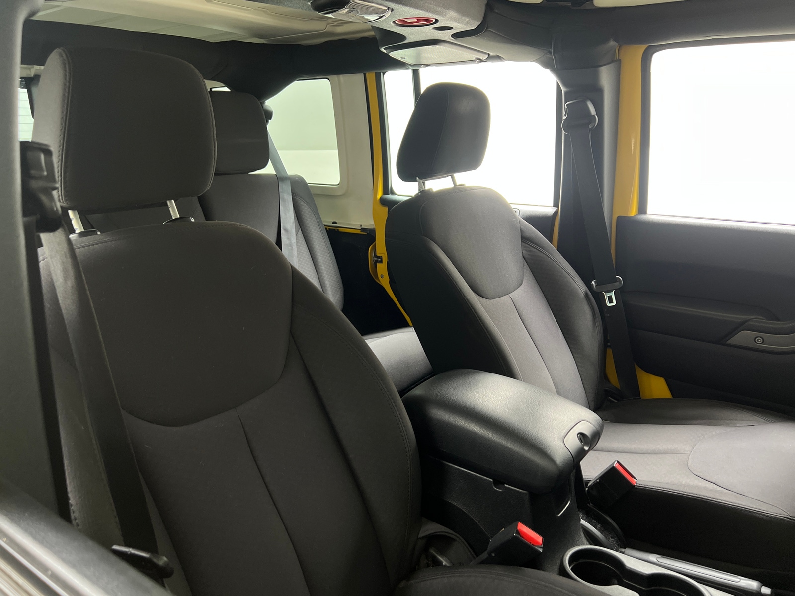 Thumbnail: 2015 Jeep Wrangler - 2