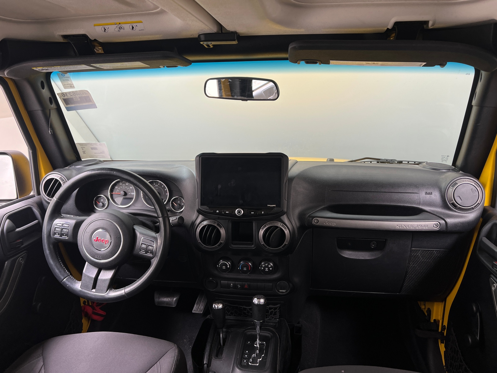 Thumbnail: 2015 Jeep Wrangler - 3