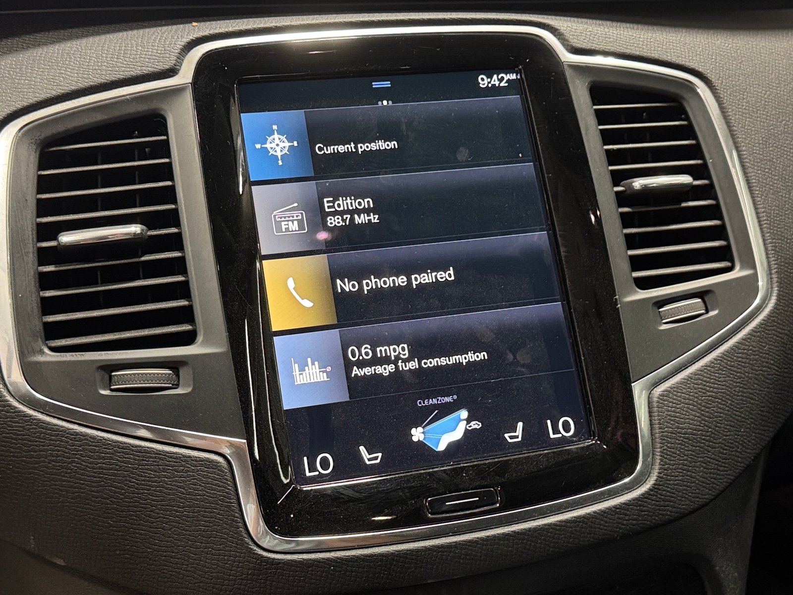 Thumbnail: 2020 Volvo XC90 - 3