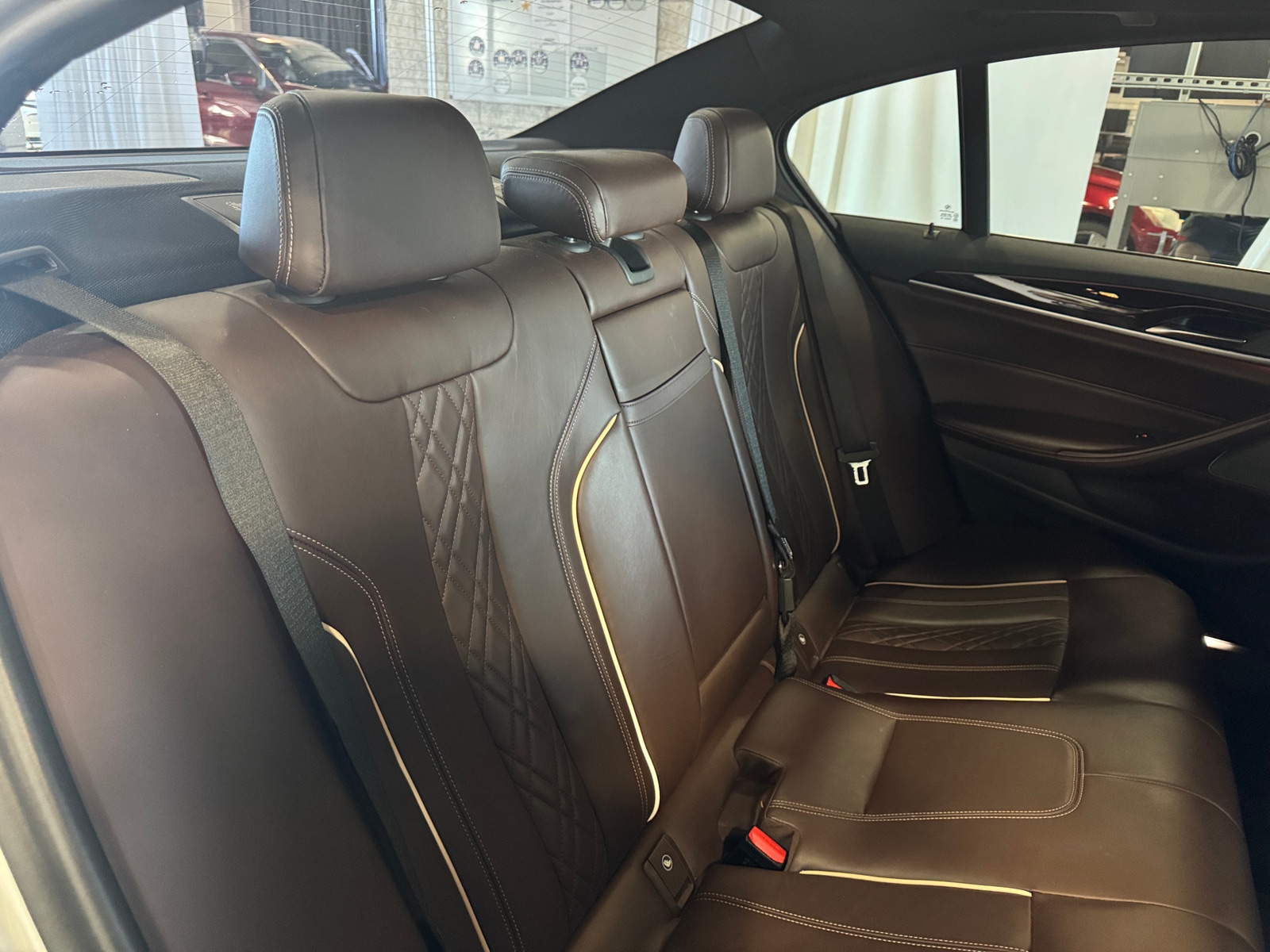 Thumbnail: 2018 BMW 5 Series - 5