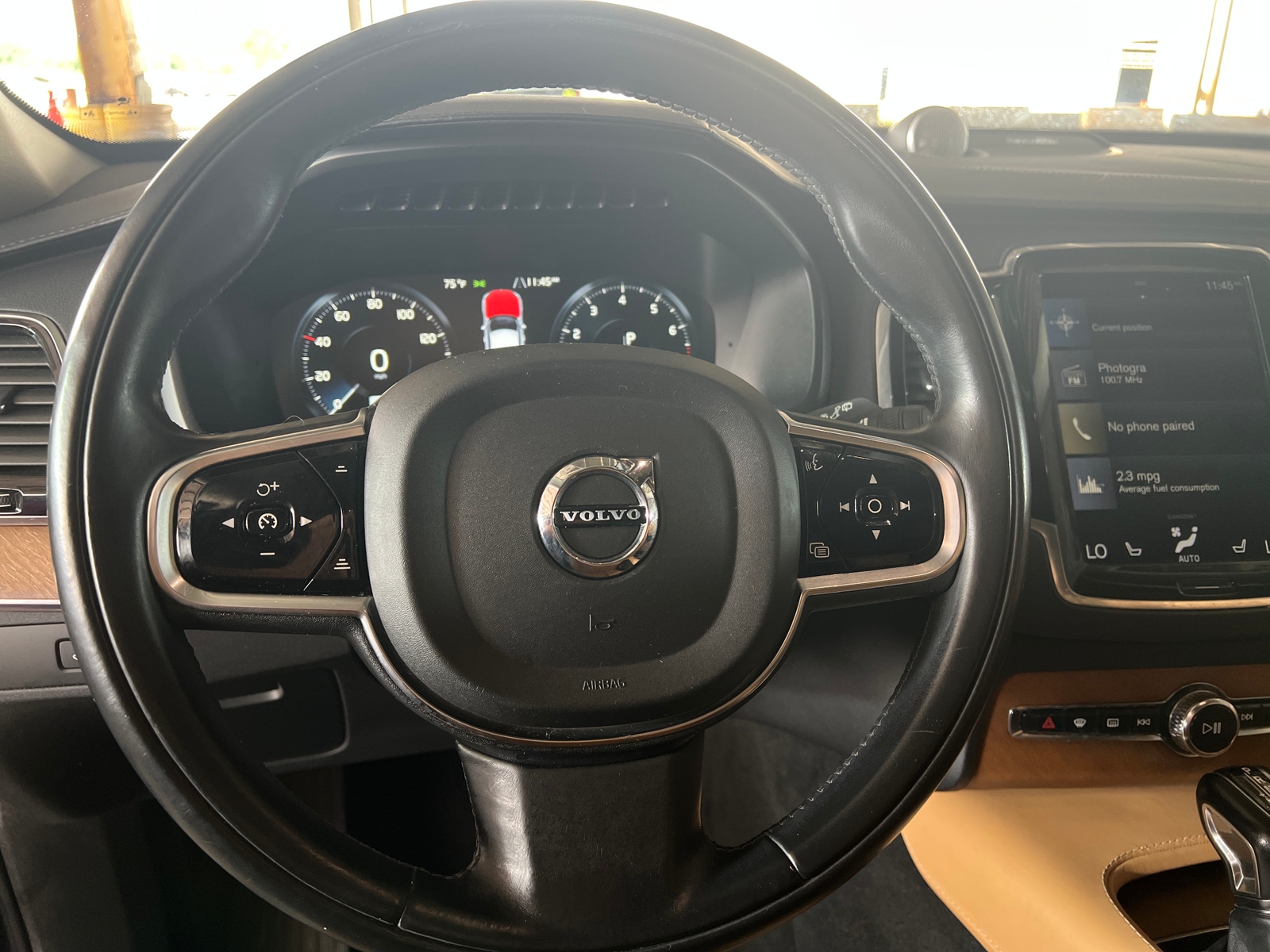 Thumbnail: 2016 Volvo XC90 - 4