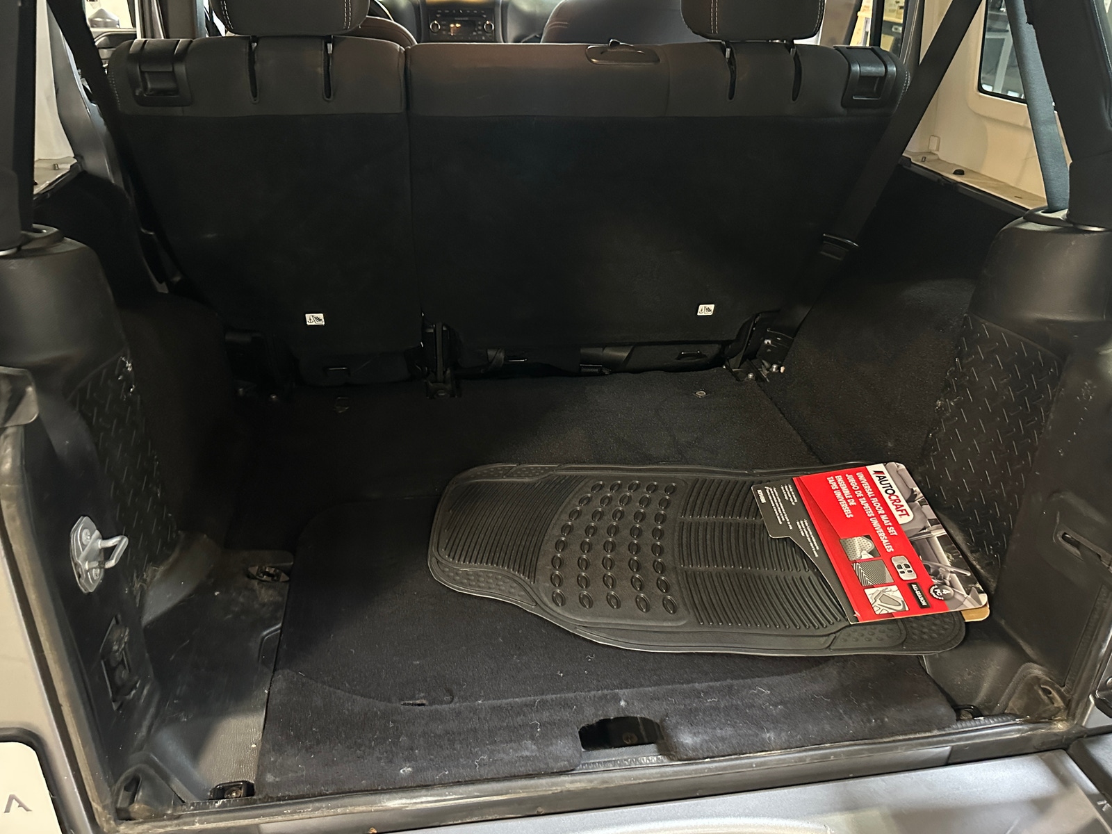 Thumbnail: 2016 Jeep Wrangler - 7