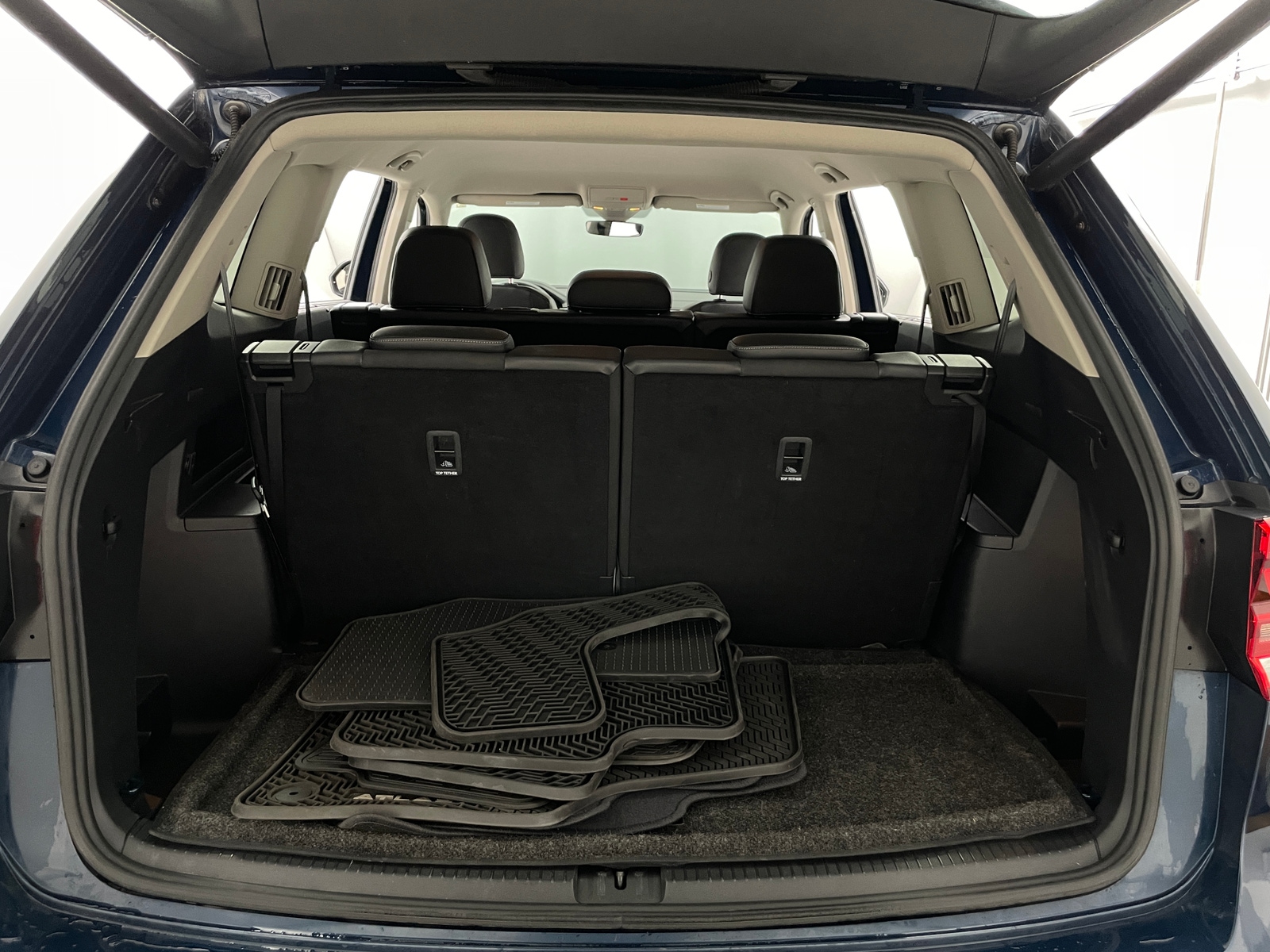 Thumbnail: 2018 Volkswagen Atlas - 6