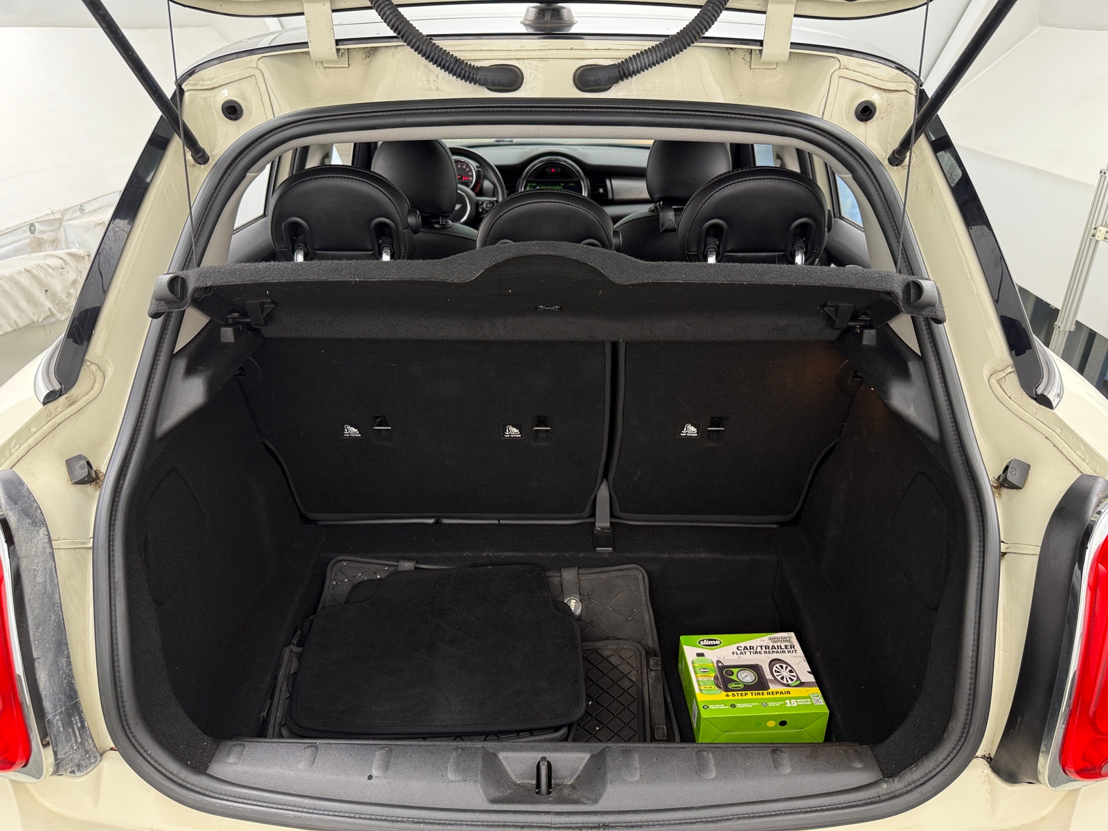 Thumbnail: 2016 MINI Cooper Hardtop - 6