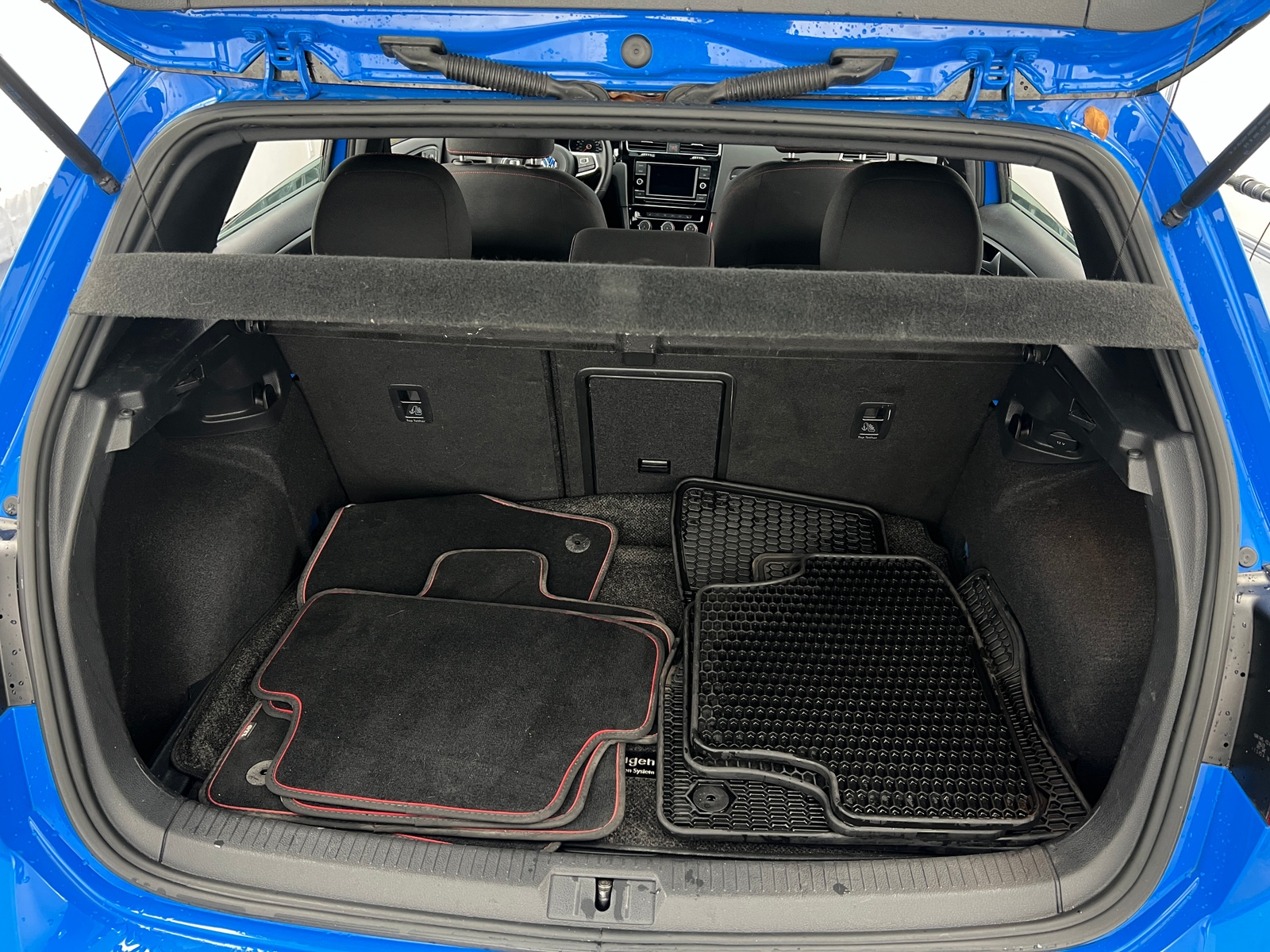 Thumbnail: 2019 Volkswagen Golf - 7