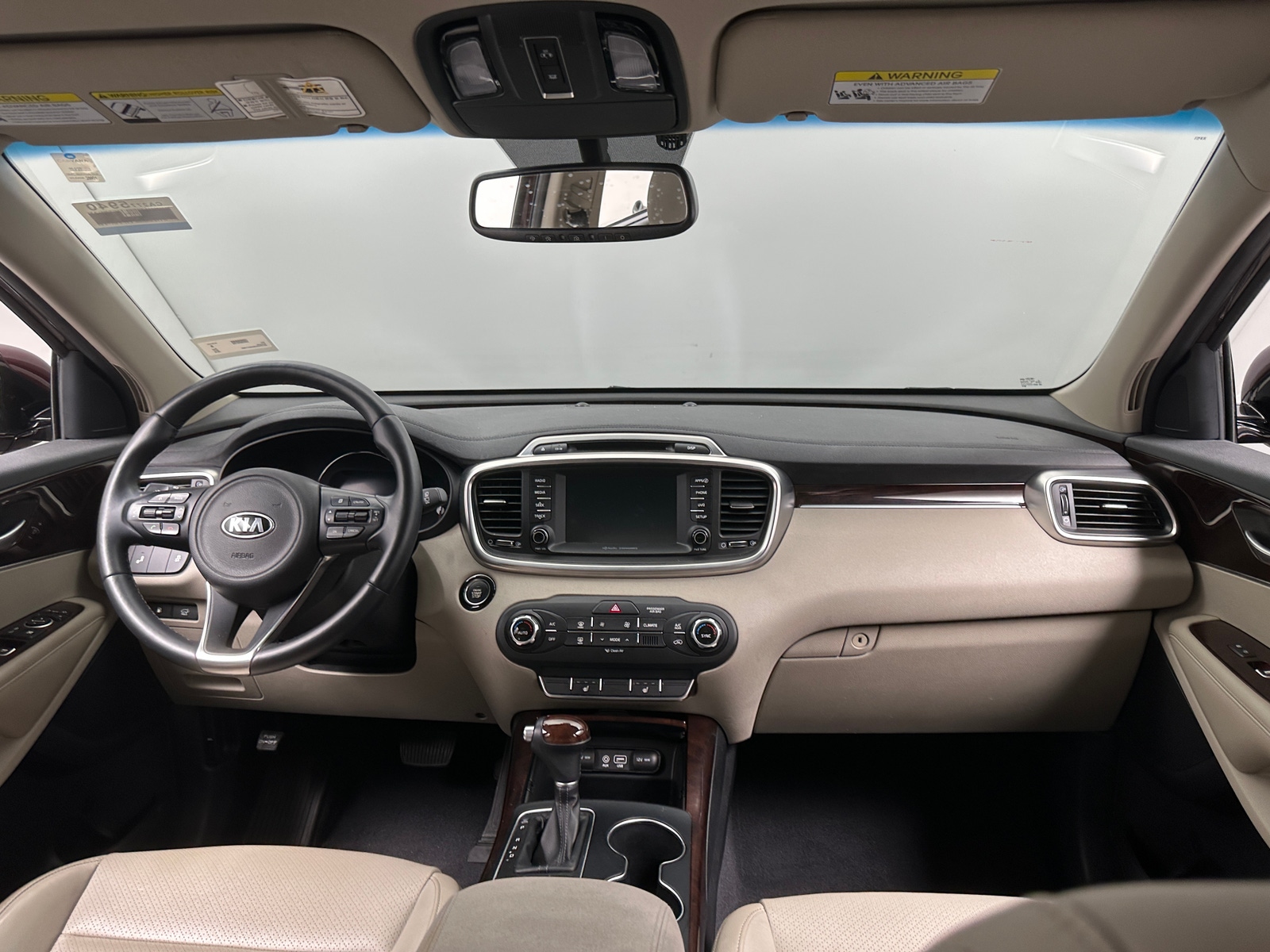 Thumbnail: 2018 Kia Sorento - 2